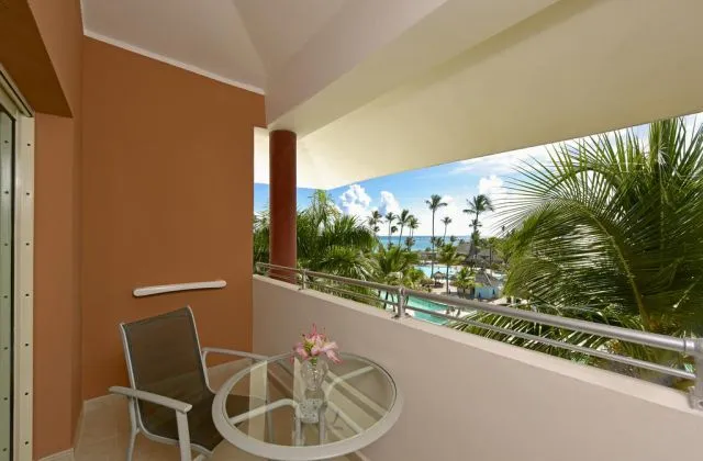 Iberostar Punta Cana terraza habitacion vista piscina jardin
